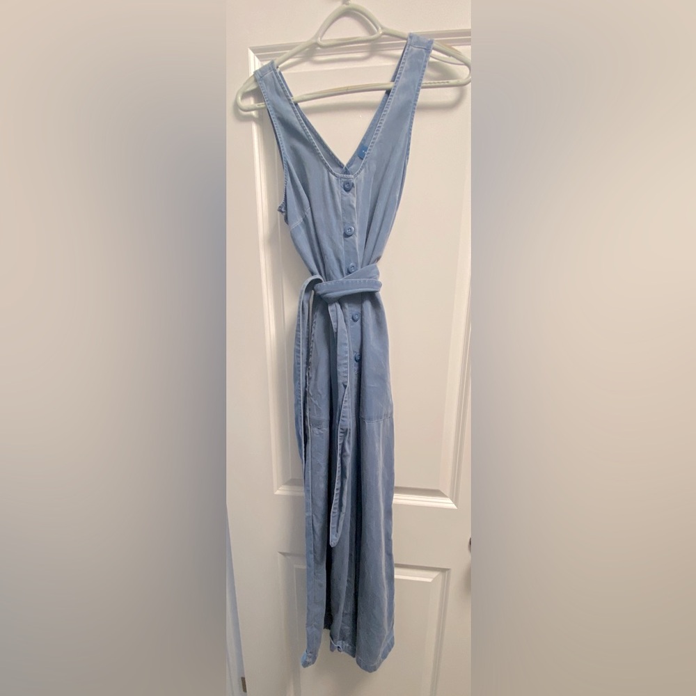 Old Navy Sleeveless Tie-Waist Utility Jean Jumpsuit